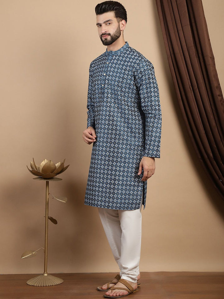 Motif Etnik Anouk Bercetak Kolar Mandarin Lengan Panjang Kurta Lurus dengan Churidar