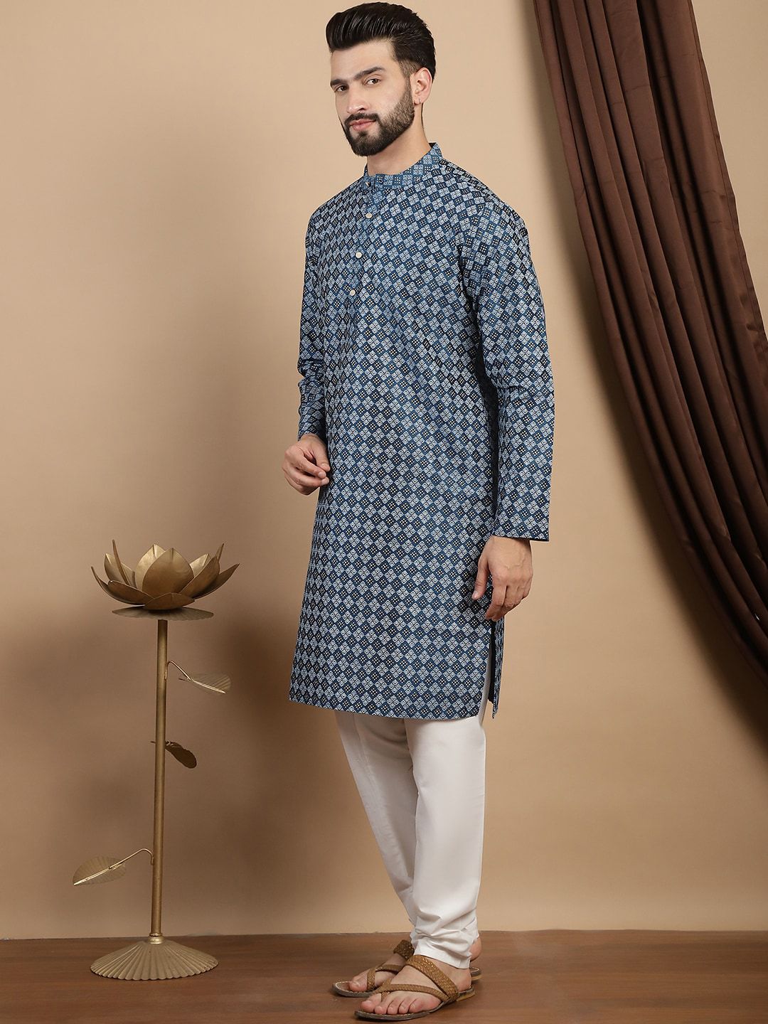 Motif Etnik Anouk Bercetak Kolar Mandarin Lengan Panjang Kurta Lurus dengan Churidar