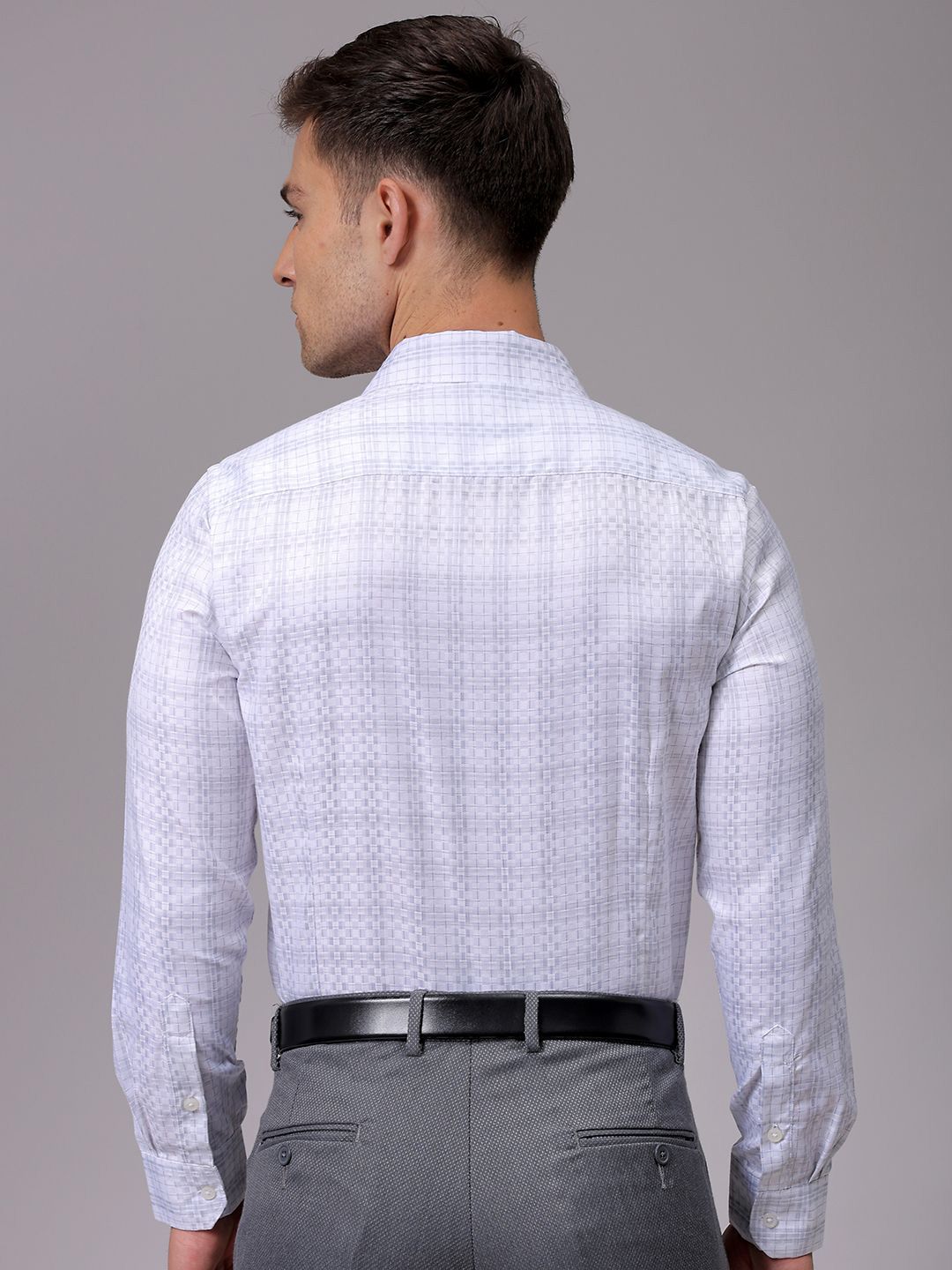 The Indian Garage Co. X Luxe Men Slim Fit Multi Stripes Opaque Striped Formal Shirt