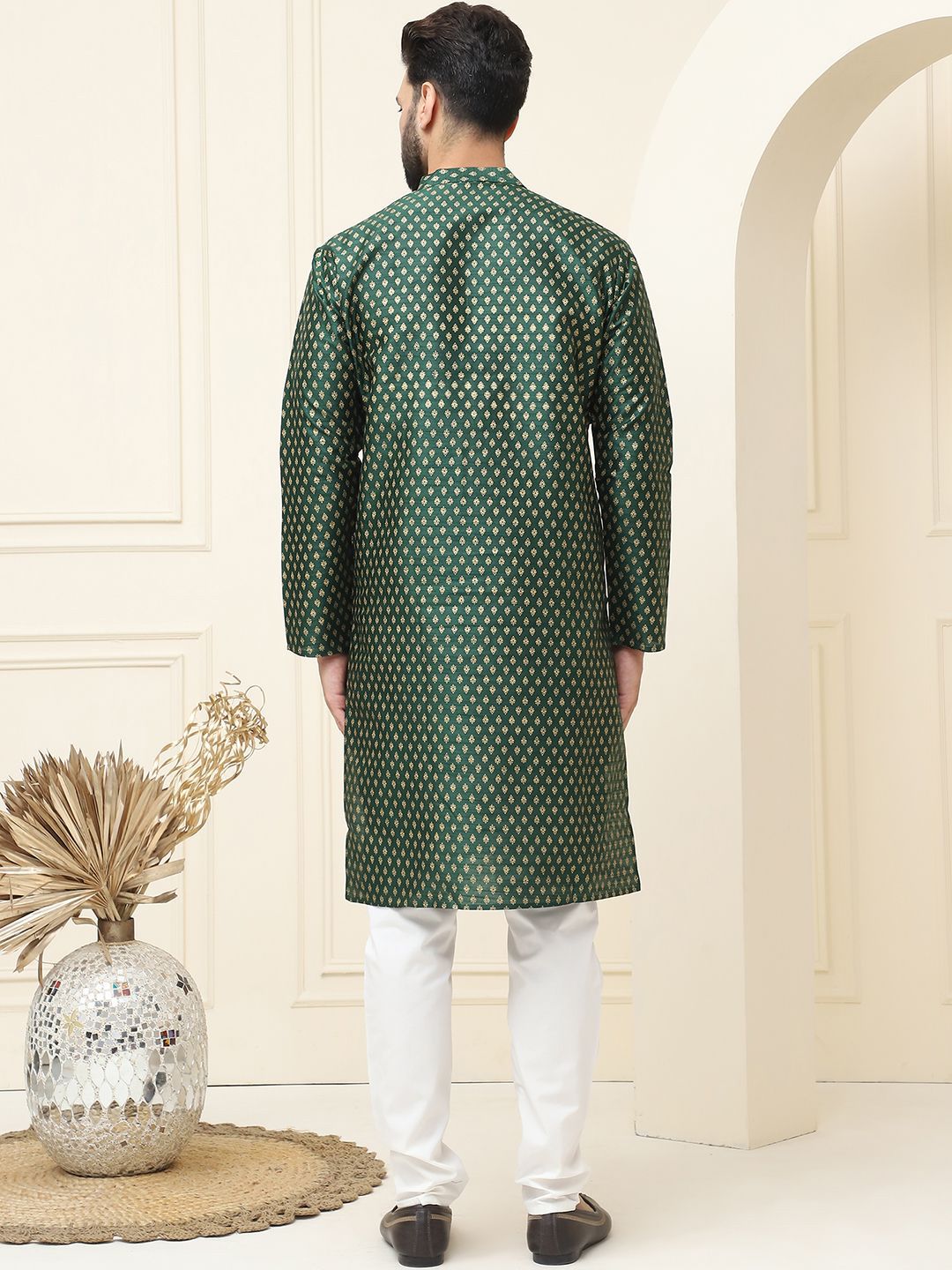 SOJANYA Ethnic Motifs Printed Mandarin Collar Silk Cotton Straight Kurta with Pyjamas