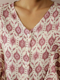 SANSKRUTIHOMES Women Abstract Prined Kimono Sleeve Pure cotton Top