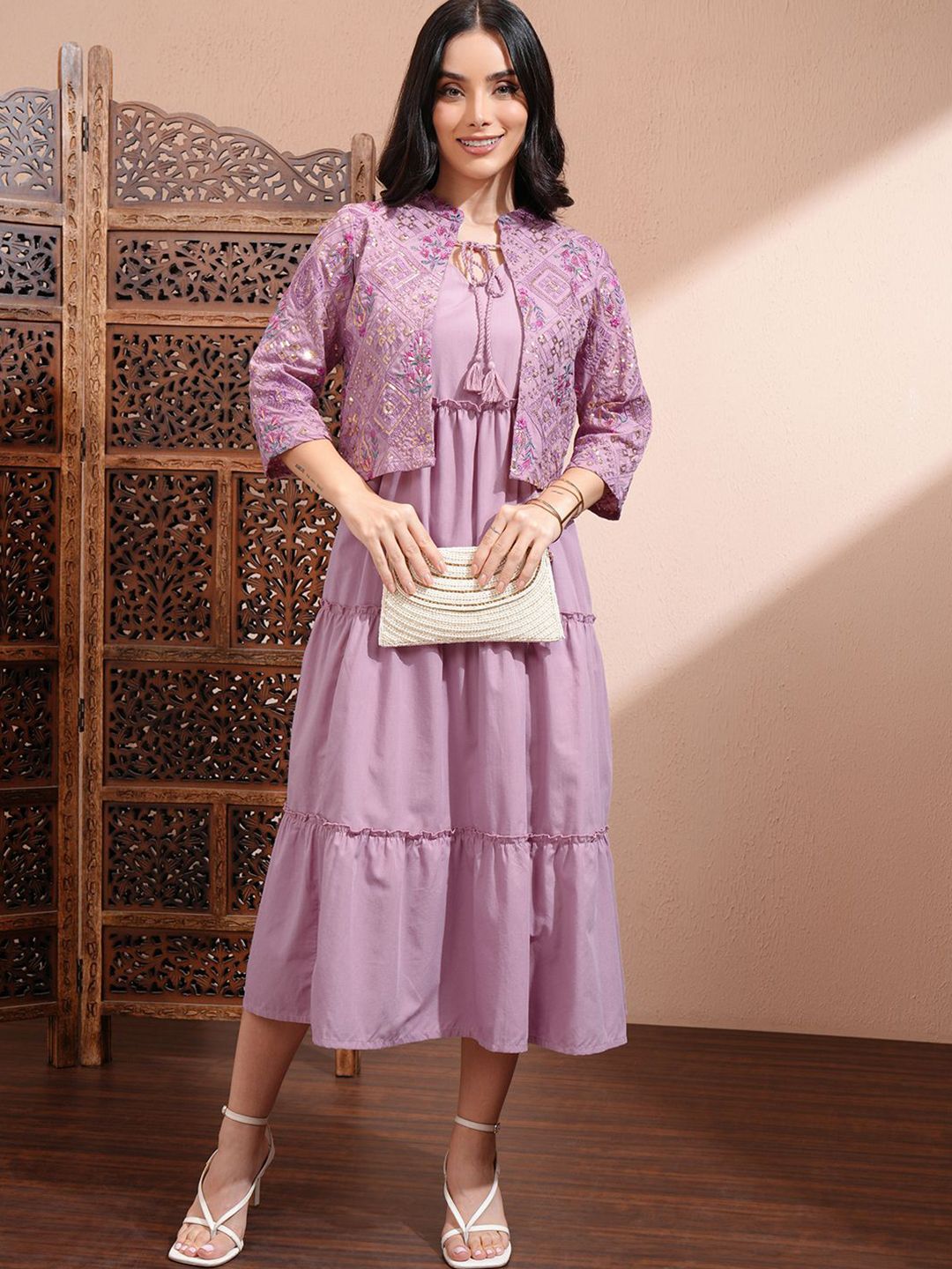 Vishudh Women Floral Print A-Line Midi Dress