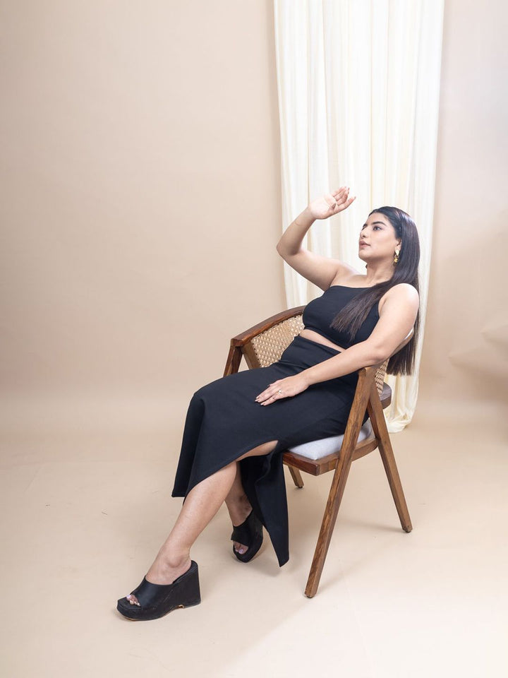 Mamicha Women Solid Black One Shoulder Neck Cut-Outs Detail Maxi Dress