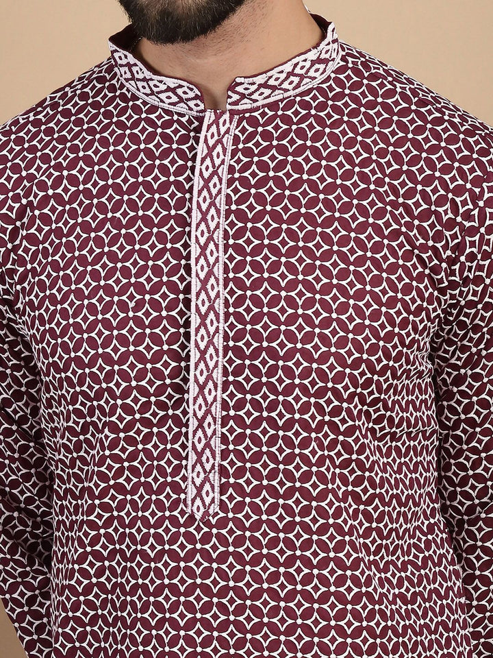 Kurta Lurus Kapas Kolar Mandarin Bercetak Anouk