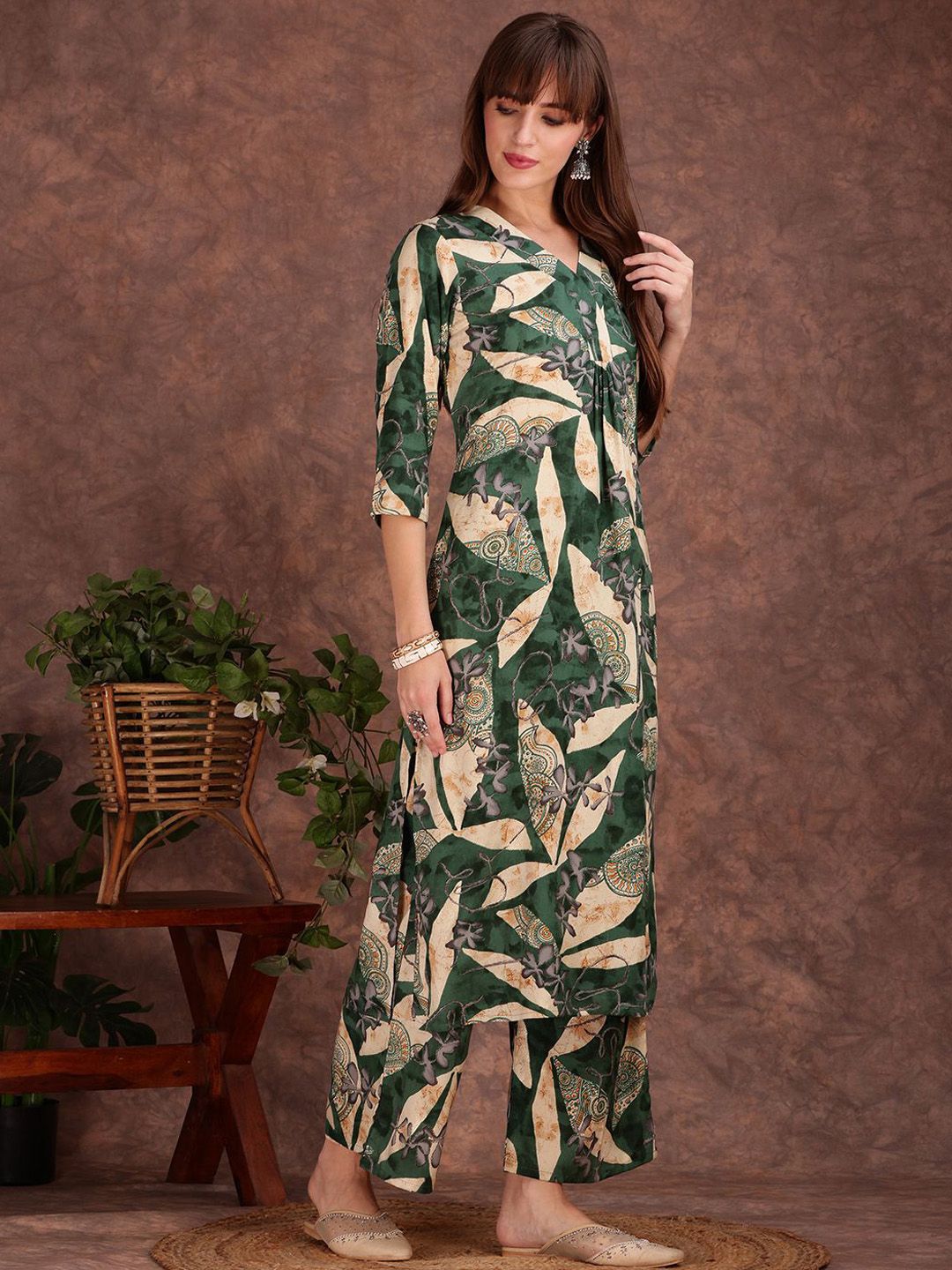 KALINI Women Floral Printed Regular Kurta with Palazzos