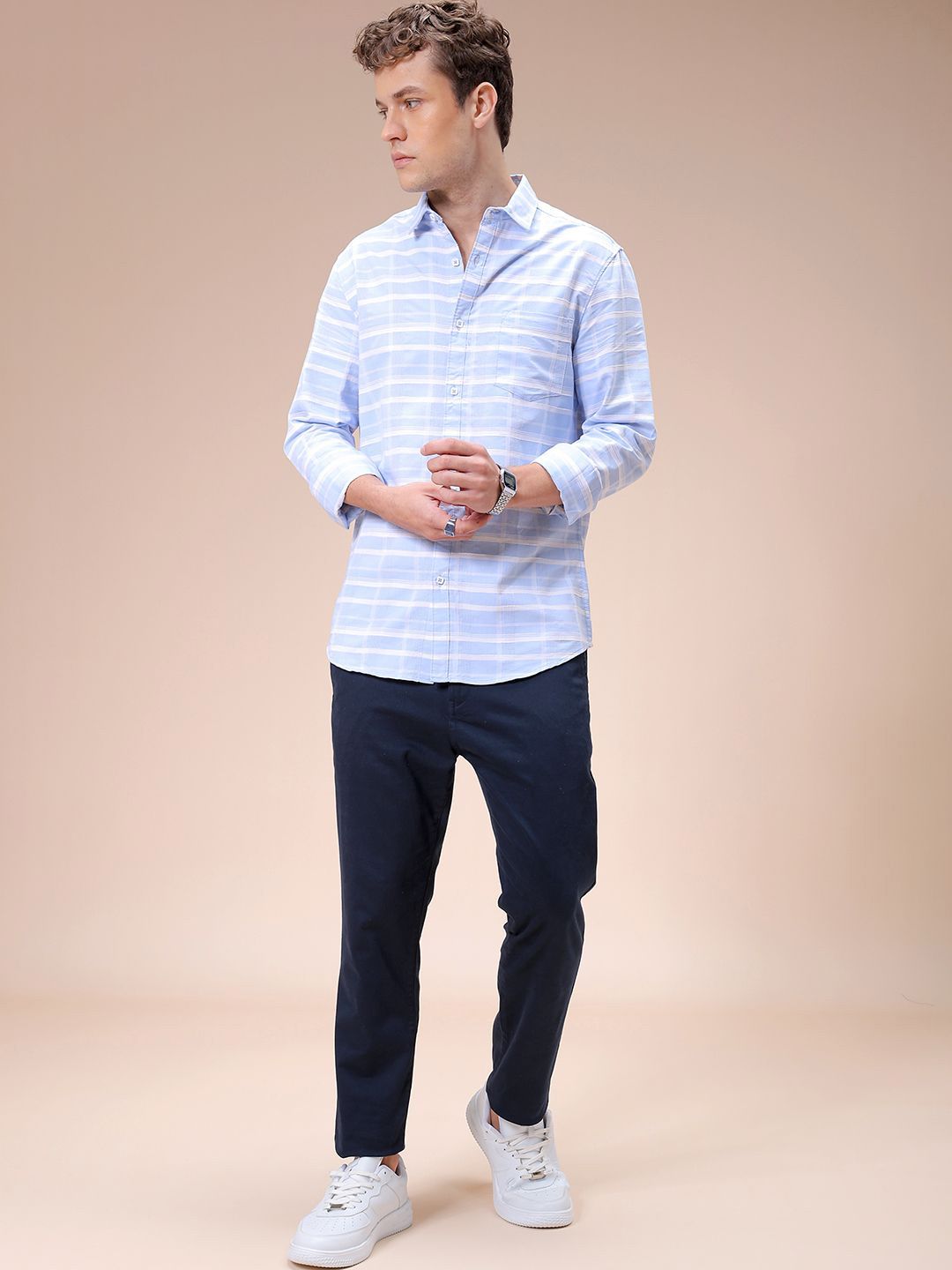 The Indian Garage Co Men Slim Fit Opaque Checked Casual Shirt