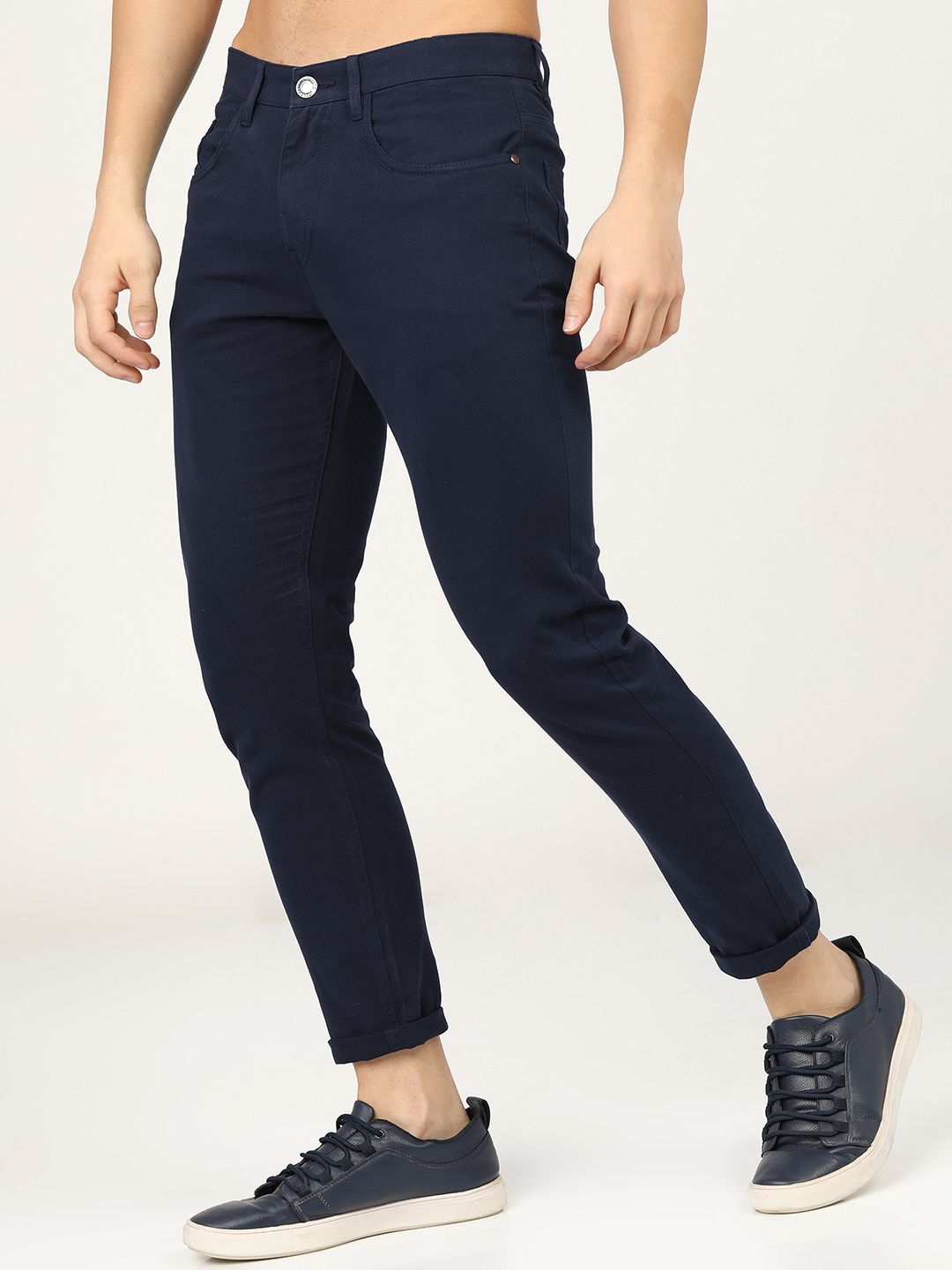 HIGHLANDER Men Solid Slim Fit Mid-Rise Chinos Trousers