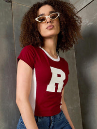 SASSAFRAS Colourblocked Round Neck Short Sleeve Cotton Slim Fit T-shirt