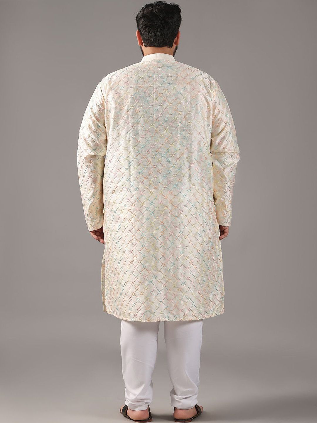 SOJANYA PLUS Size Geometric Embroidered Band Collar Thread Work Straight Kurta