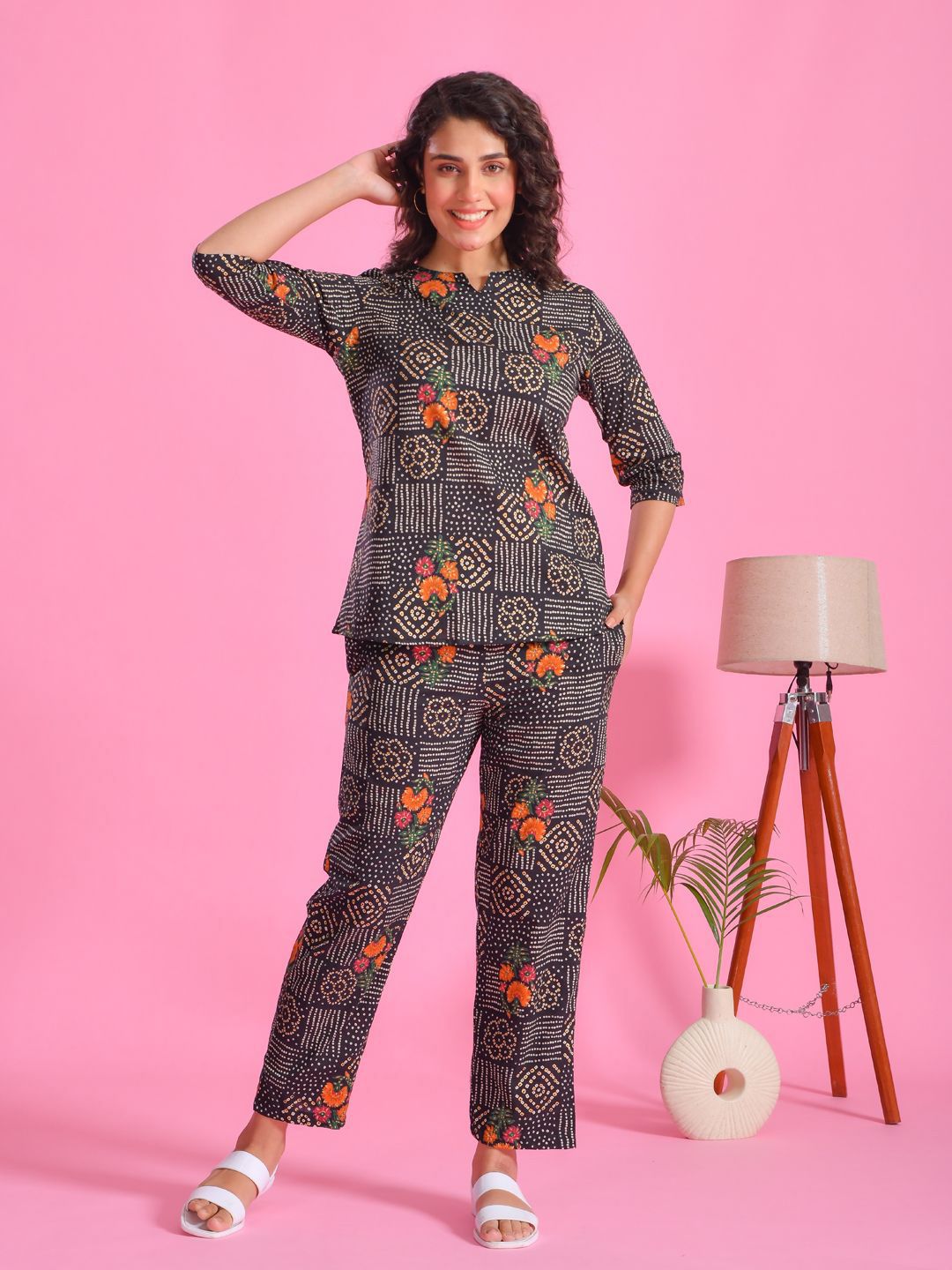 SANSKRUTIHOMES Women Printed Pure Cotton Round Neck Top & Flared Trouser Night suits