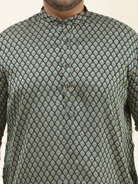 SOJANYA PLUS Woven Design Regular Straight Kurta with Pyjamas