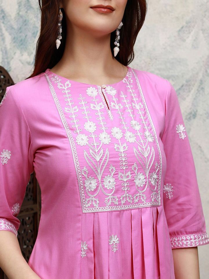 Vishudh Ethnic Motifs Embroidered Keyhole Neck Thread Work Cotton A-Line Kurta