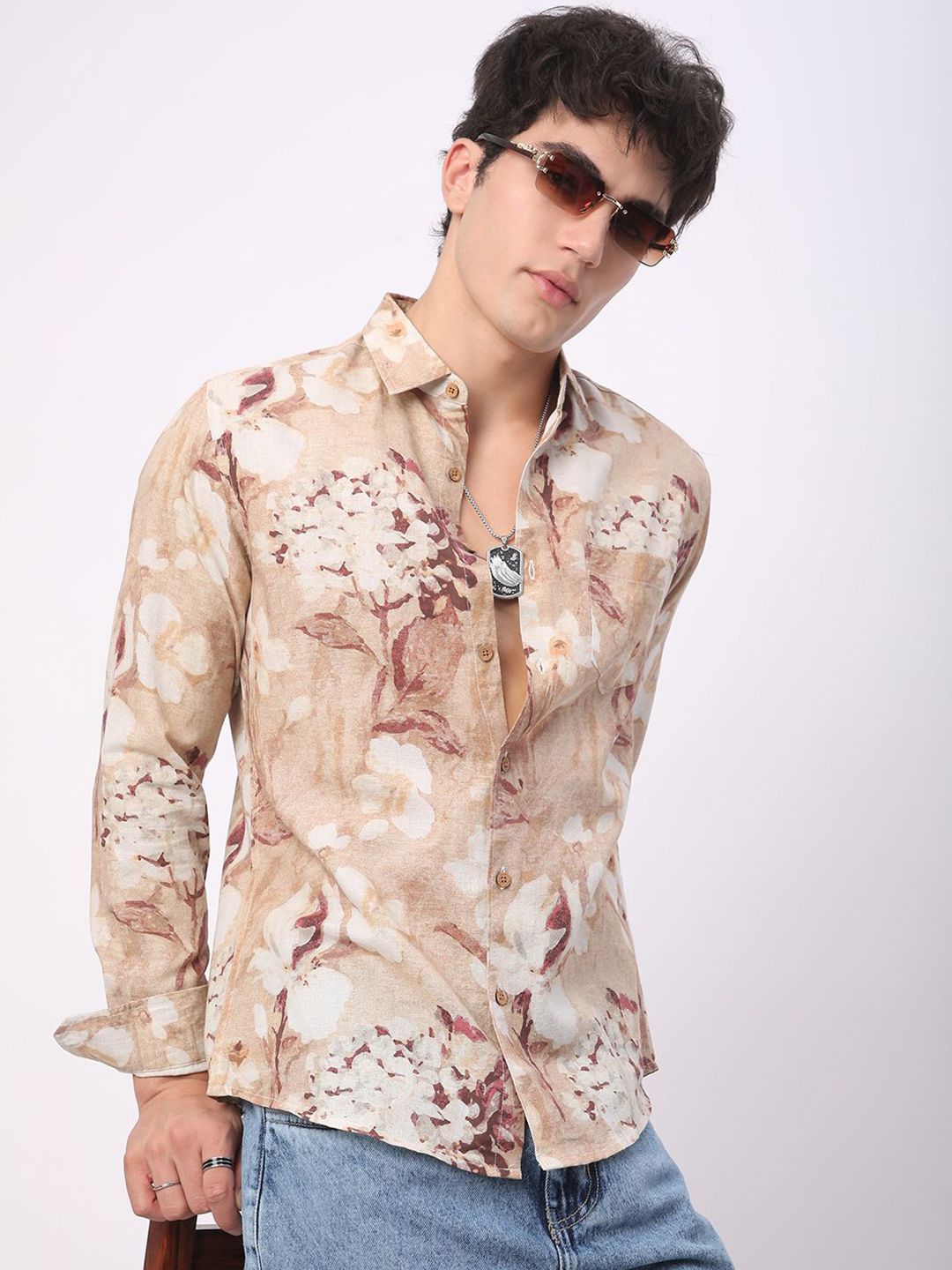 VASTRADO Men Classic Slim Fit Floral Opaque Printed Casual Shirt