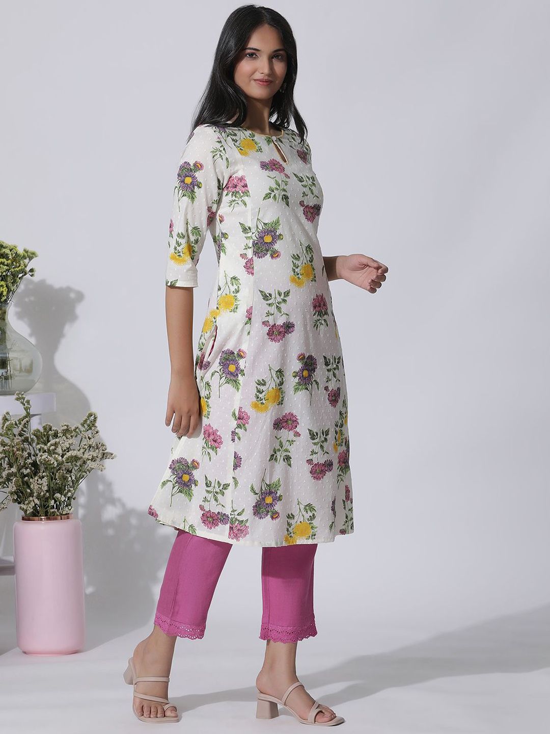 W Floral Printed Keyhole Neck Panelled Cotton A-Line Kurta