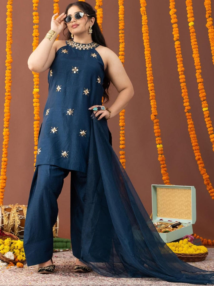 Mamicha Women Floral Embroidered Regular Kurta with Salwar & With Dupatta