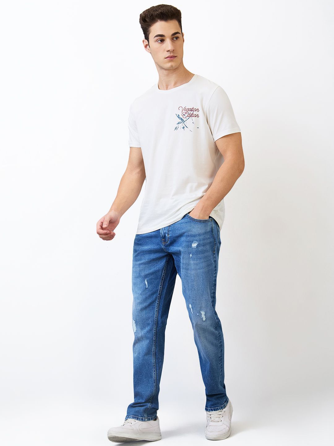 SPYKAR Men Comfort Fit Mid Rise Whiskers and Chevrons Cotton Mildly Distressed Jeans