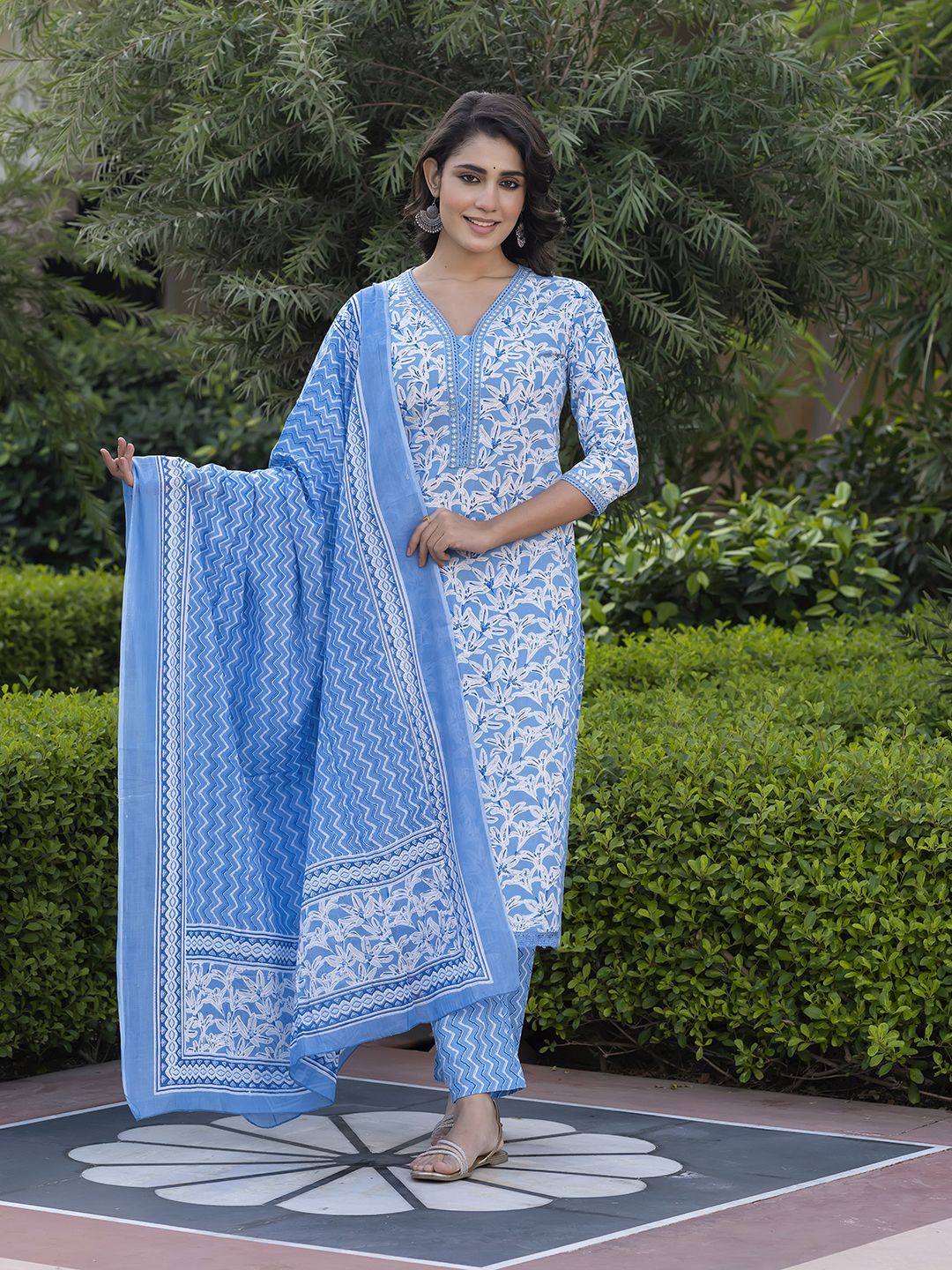 KALINI Women Floral Printed Regular Pure Cotton Kurta with Trousers & With Dupatta