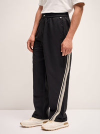THE BEAR HOUSE Men Checked Straight Fit Casual Pant