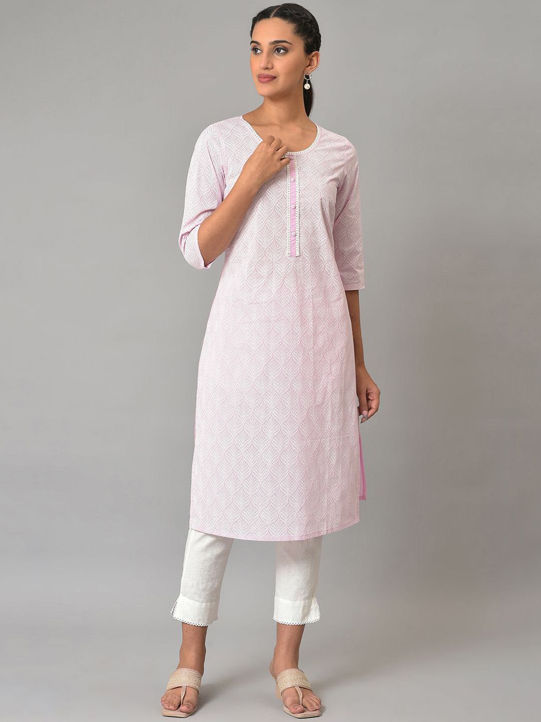 AURELIA Women Printed Sequinned Kaftan Kurta