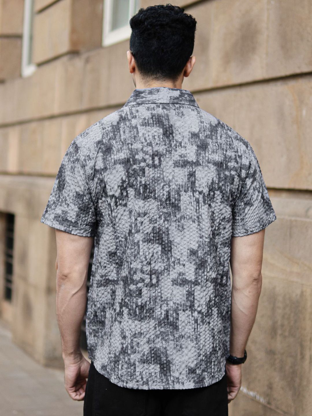 Powerlook Men Regular Fit Abstract Printed Spread Collar Casual Shirt