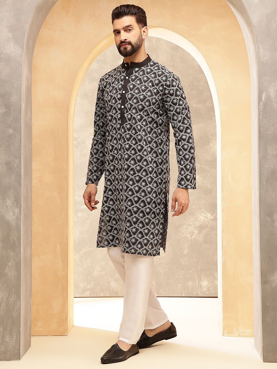 Anouk Black And White Floral Embroidered Band Collar Pure Cotton Kurta With Trouser
