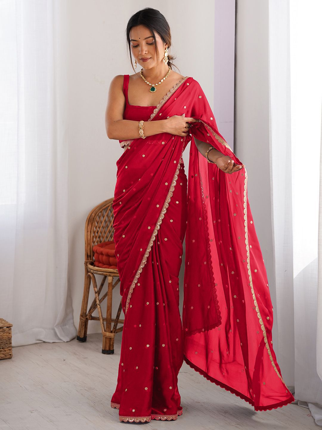 Saree mall Embellished Sequinned Floral Pure Georgette Saree