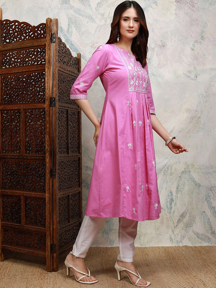 Vishudh Ethnic Motifs Embroidered Keyhole Neck Thread Work Cotton A-Line Kurta