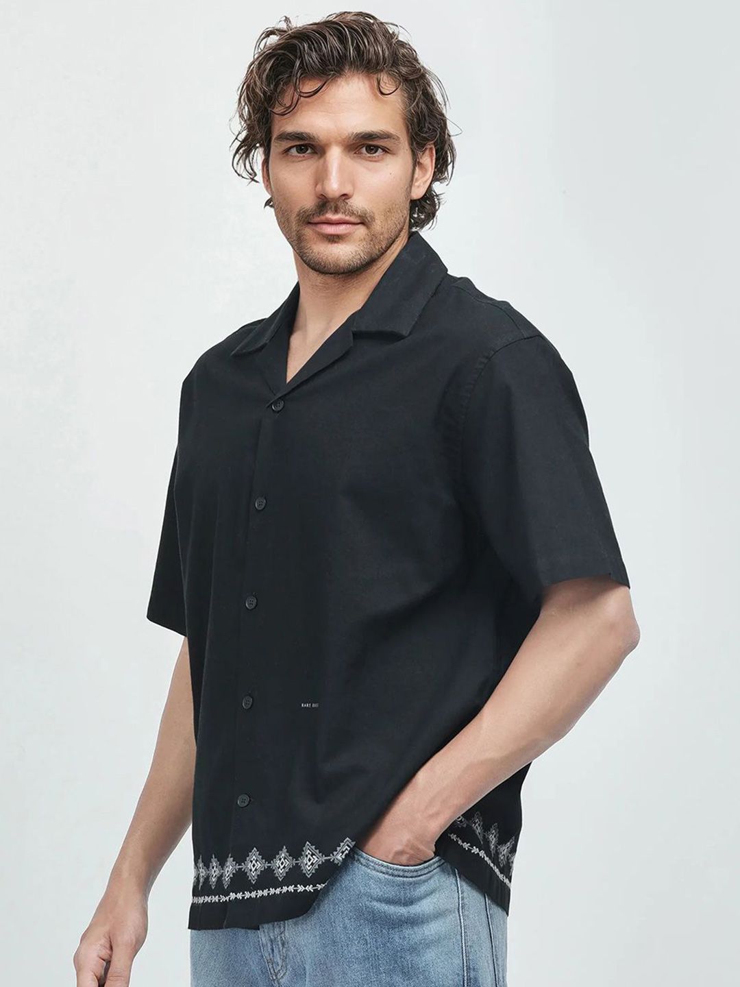 RARE RABBIT Trik Primary Men Black Shirt