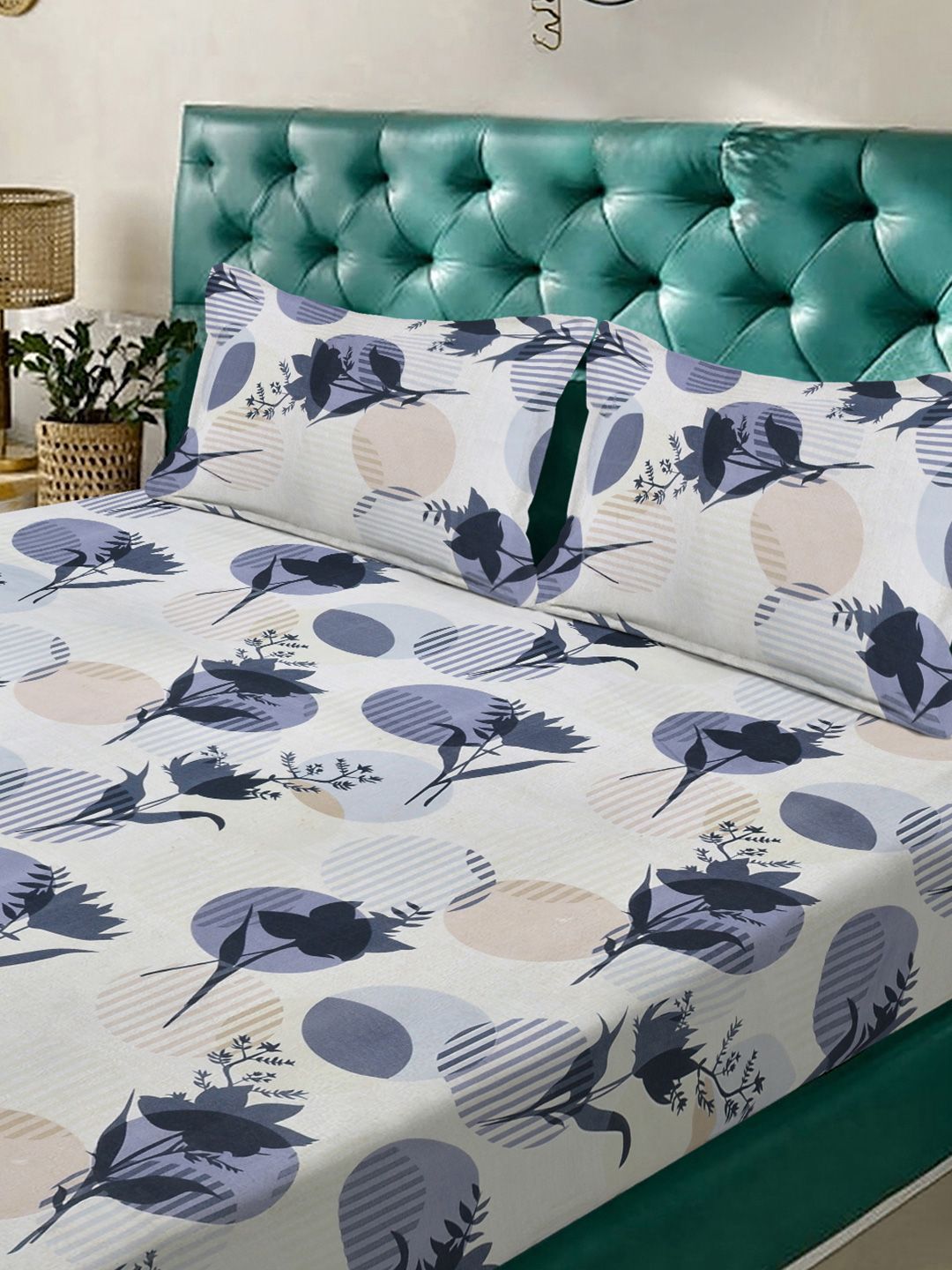 KLOTTHE Blue Floral Printed Dilengkapi 300 TC Double King Fine Bedsheet Dengan 2 Sarung Bantal
