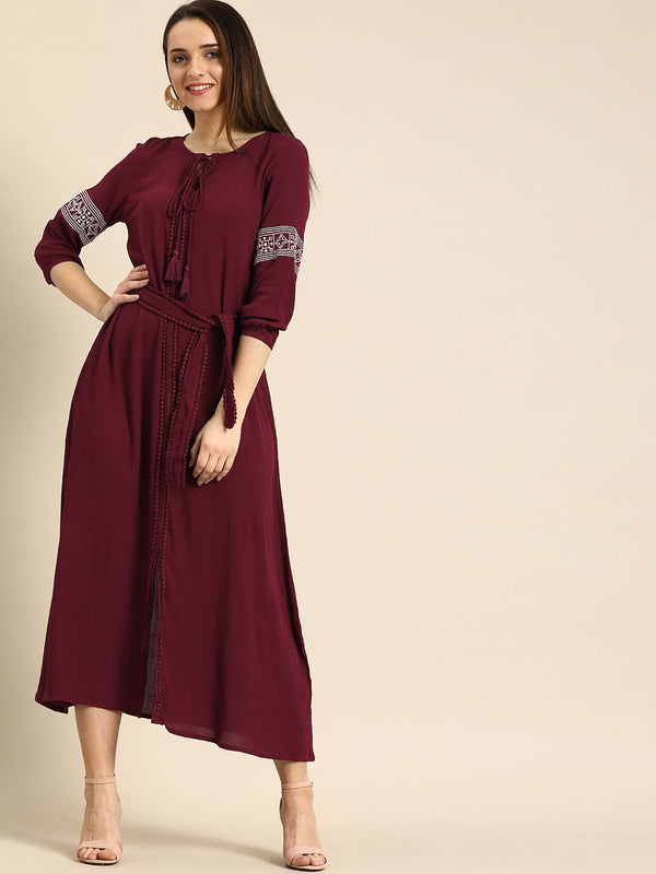DressBerry Women Maroon Solid Fit and Flare Dress