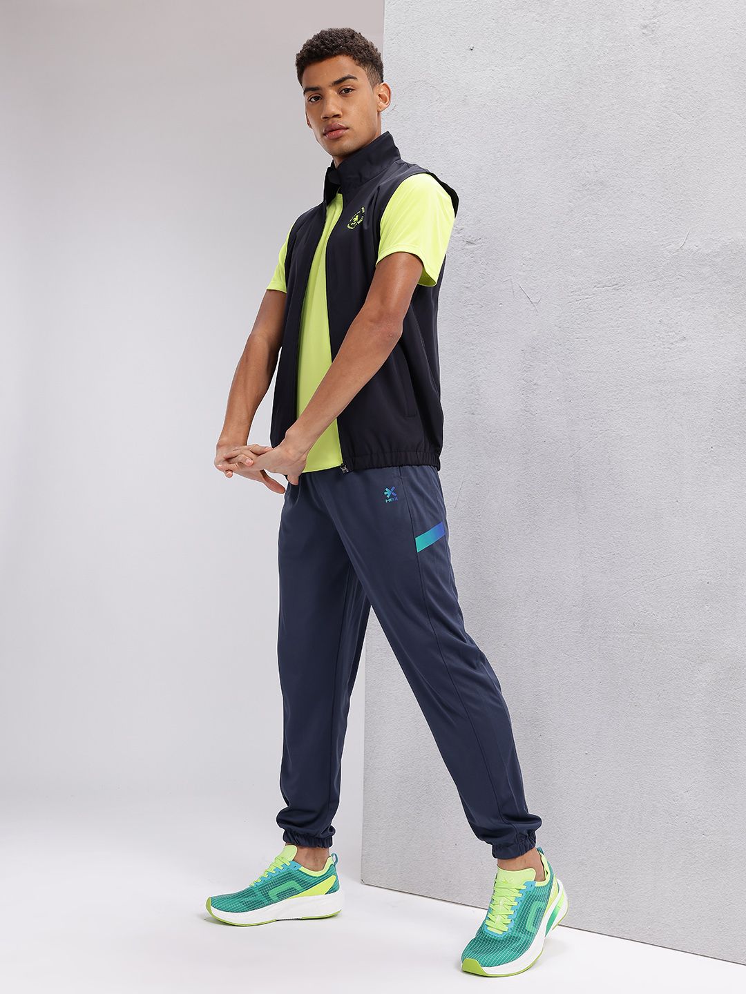 HRX by Hrithik Roshan Brand Logo Printed Detail Rapid-Dry Training Gilet Jacket