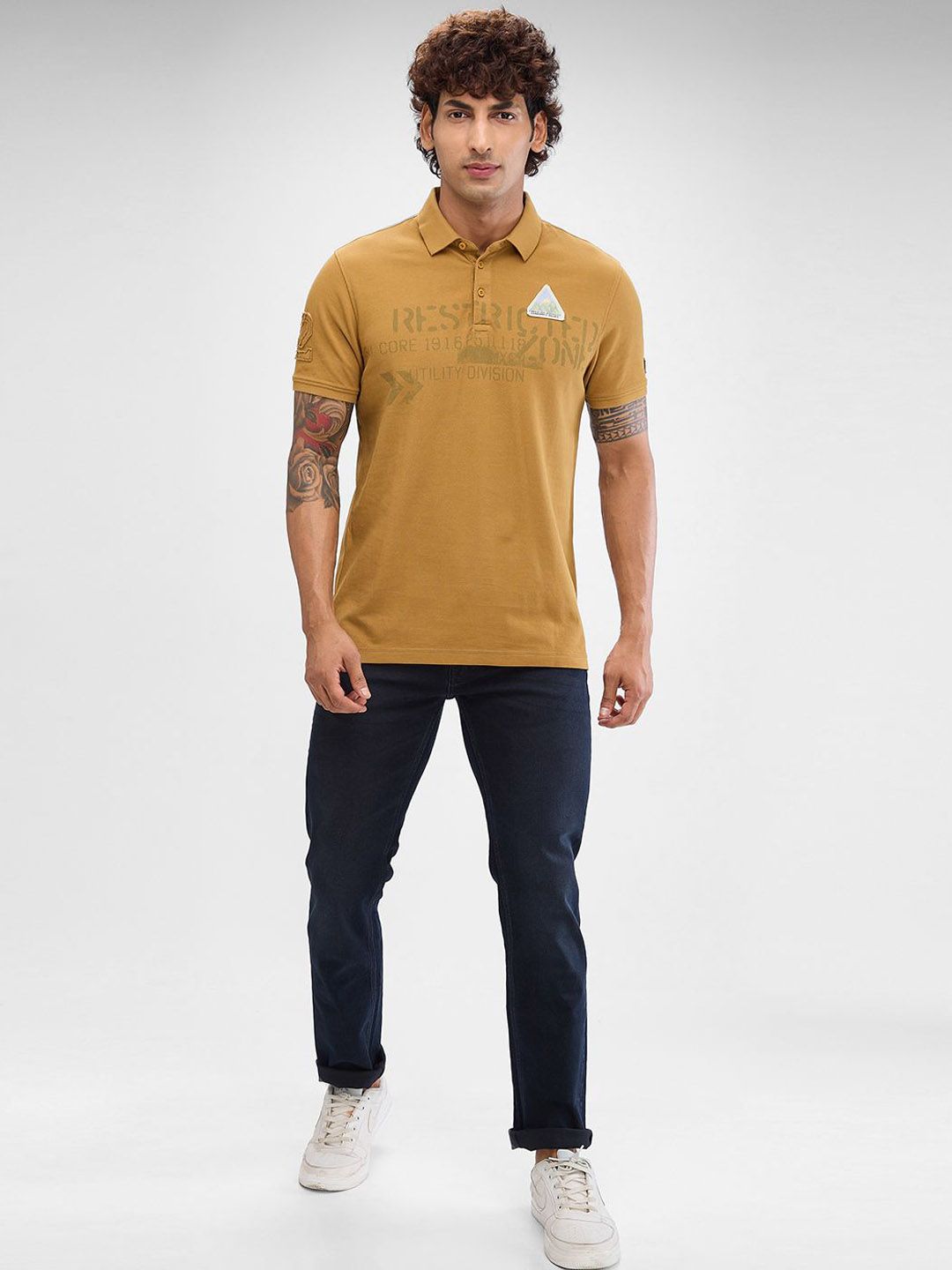 SPYKAR Men Mid-Rise Clean Look No Fade Stretchable Jeans