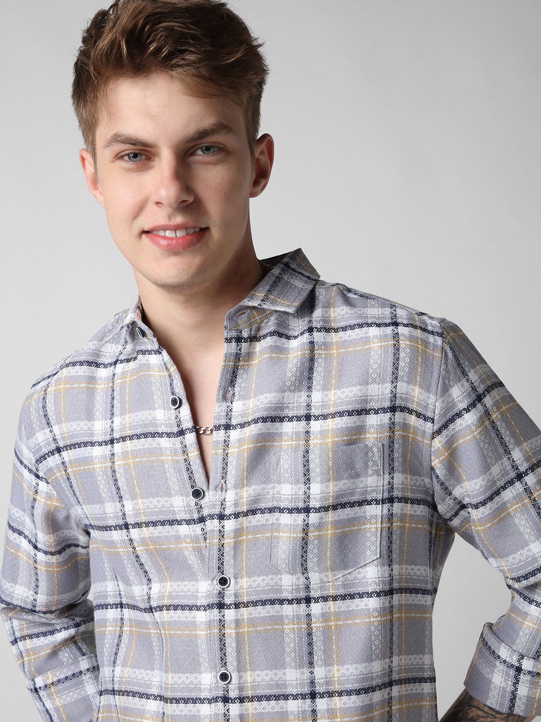 VASTRADO Men Classic Slim Fit Opaque Checked Casual Shirt
