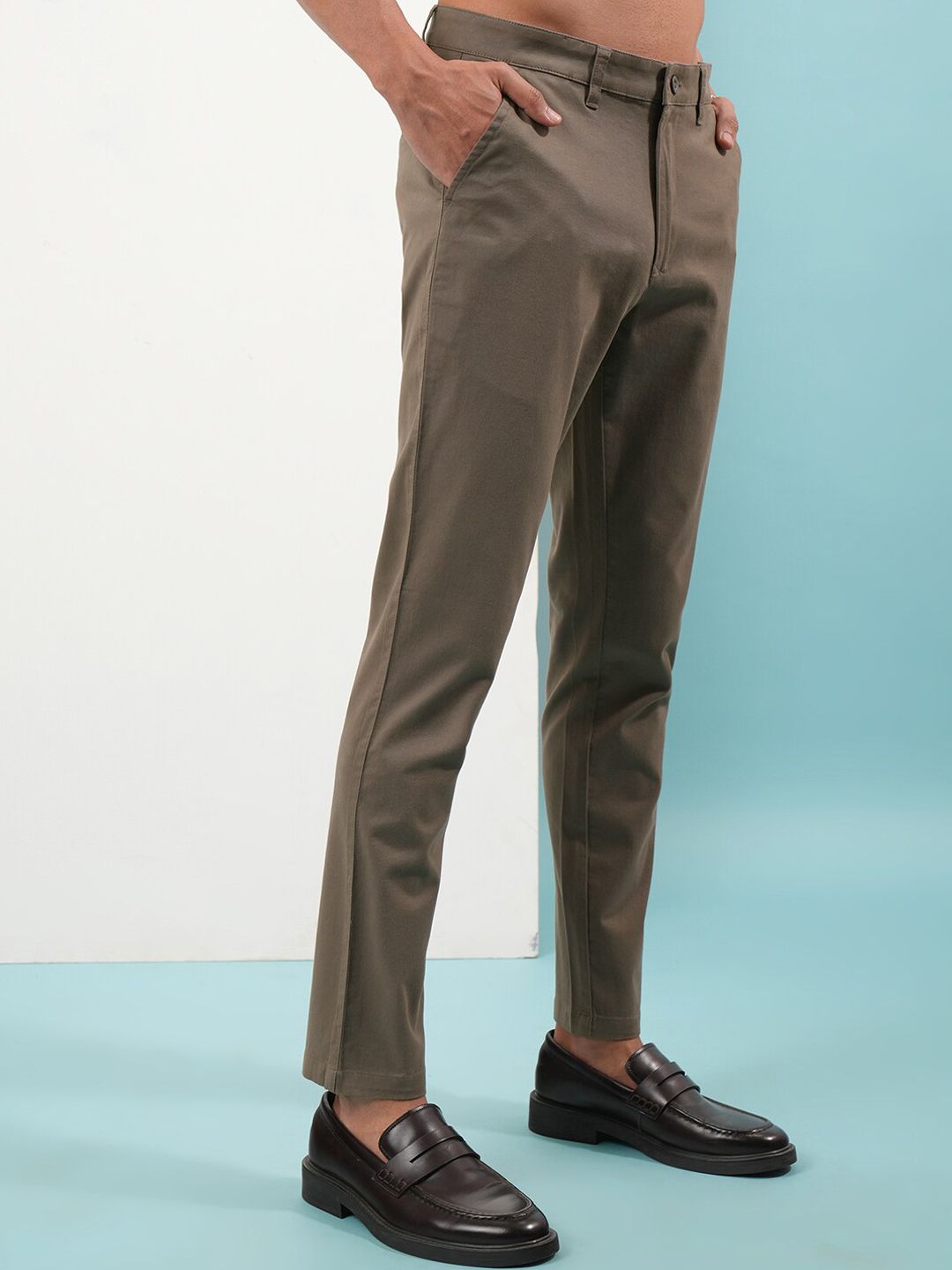 HIGHLANDER Men Soft Feel Twill Chino Trousers