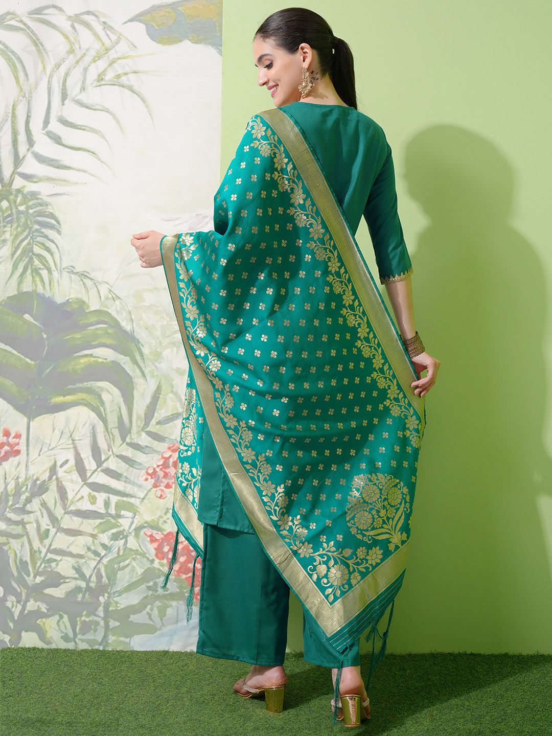 Vishudh Green & Gold Toned Round Neck Embellished Straight Kurta & Palazzos With Dupatta
