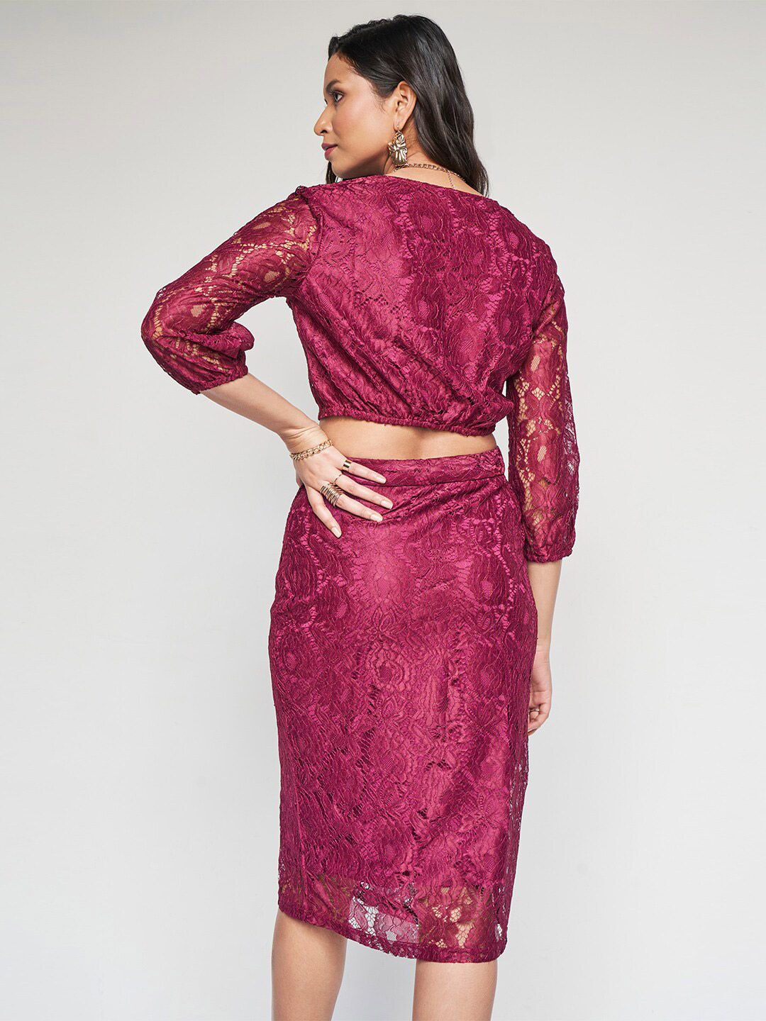 AND Self Design V-Neck Top & Skirt