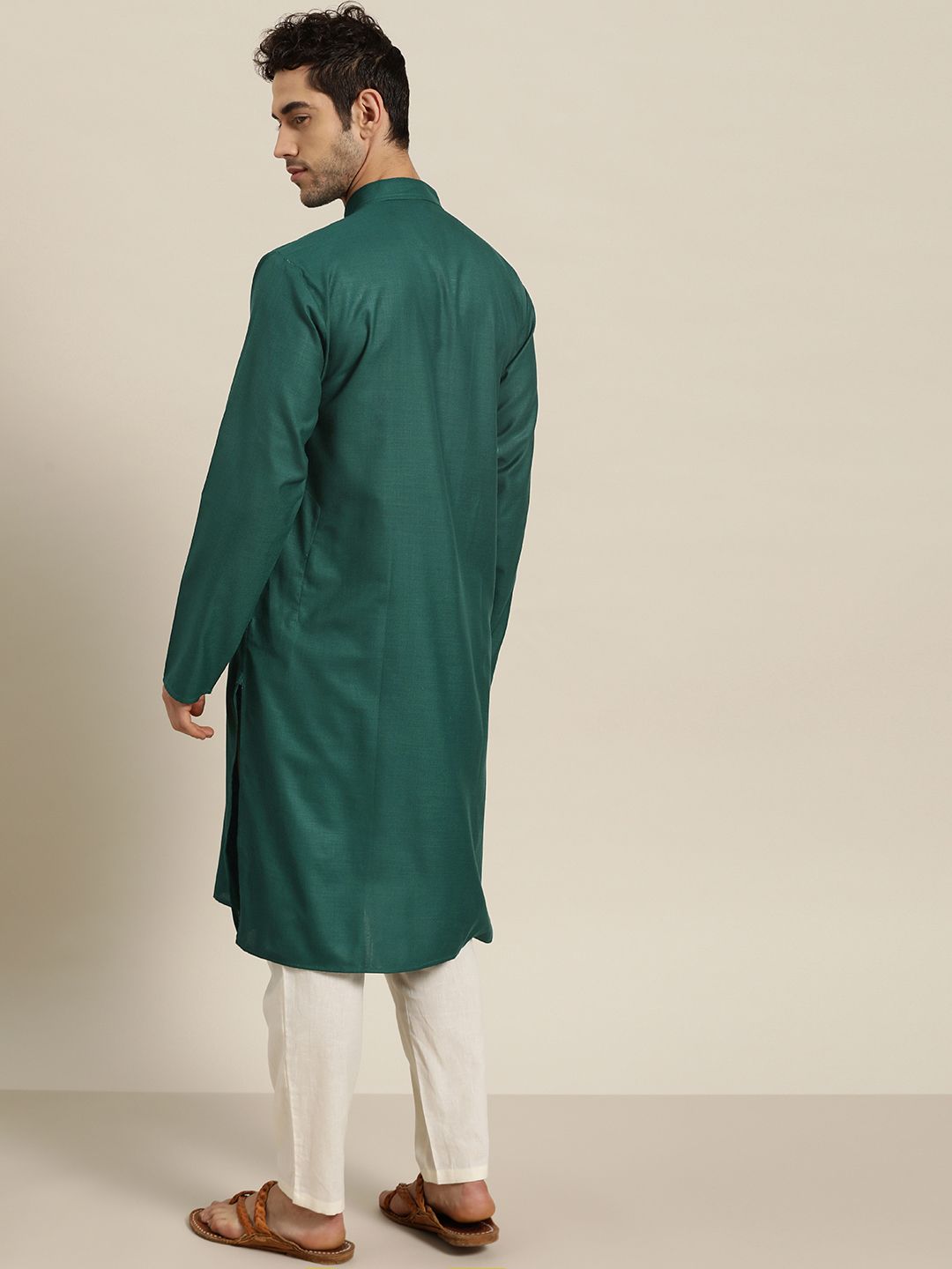SOJANYA Men Green Solid Pure Cotton Kurta