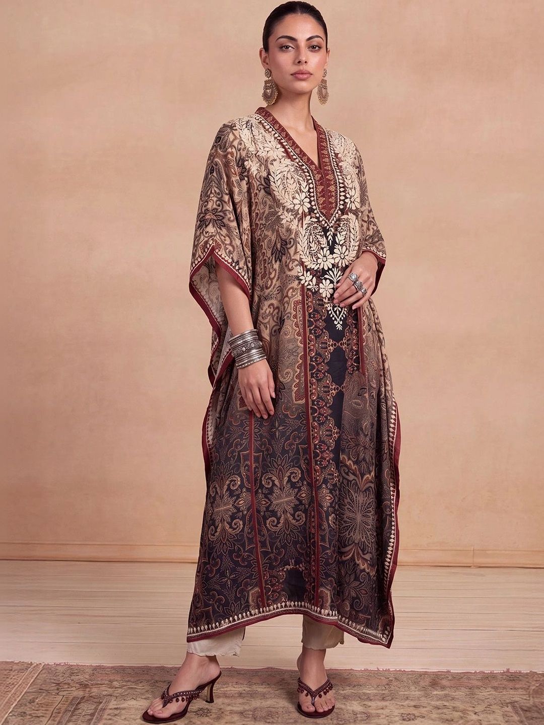 Rumah Wanita Chikankari Sulam Lengan Panjang Kerja Benang Krep Kaftan Kurta