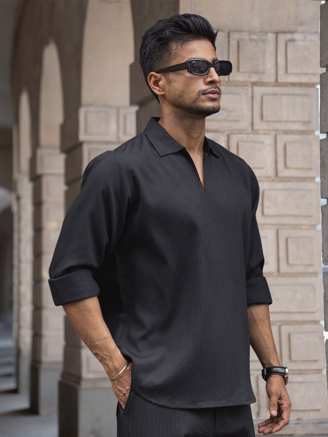 Powerlook Men Spread Collar Striped T-shirt