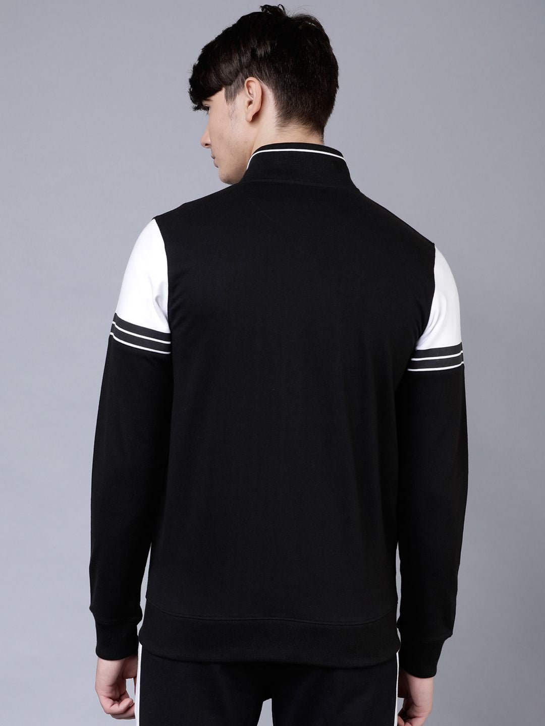 HIGHLANDER Men Black & White Colourblocked Sweatshirt