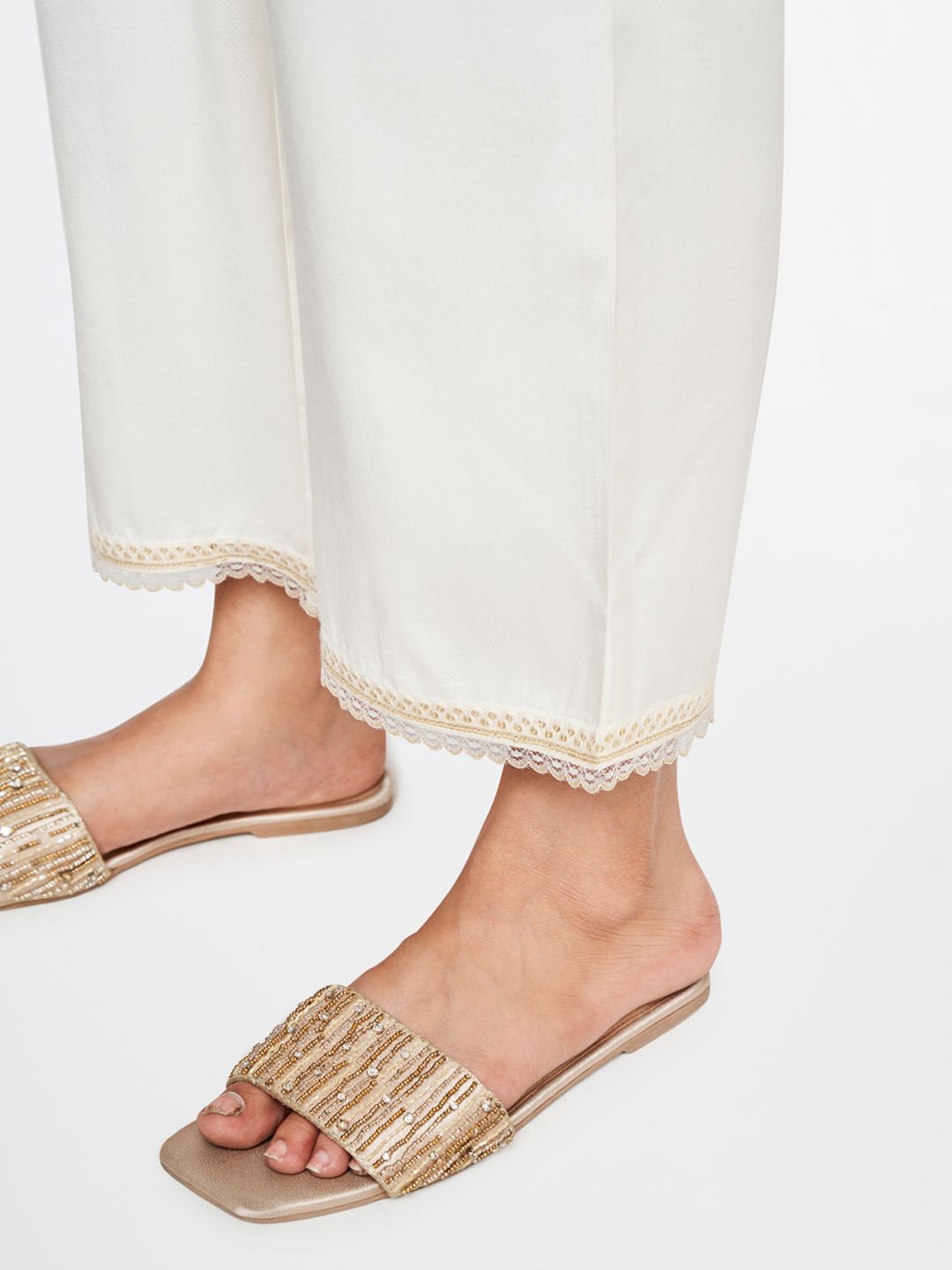Global Desi Women Loose Fit Trousers
