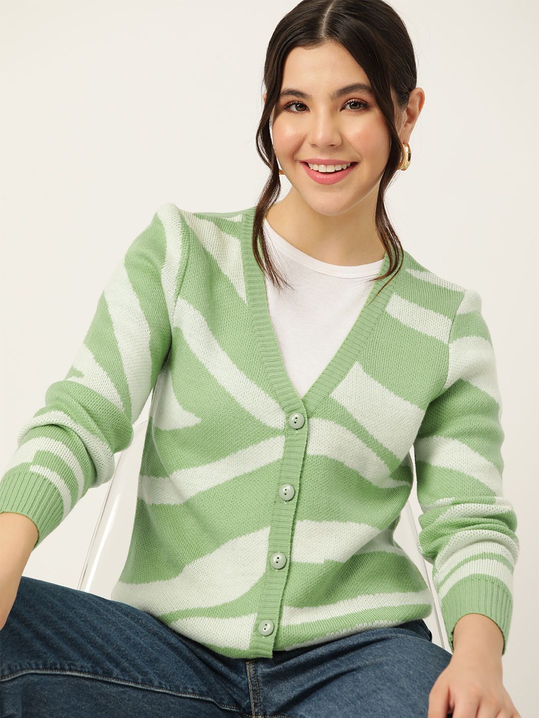DressBerry Abstract Pattern Acrylic Cardigan