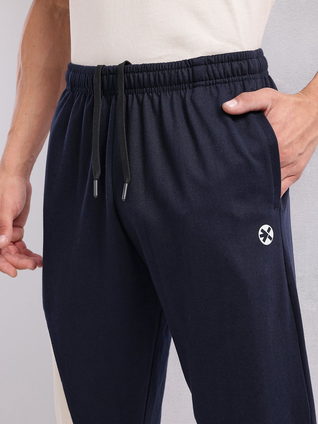 HRX by Hrithik Roshan Men Colourblocked Mid-Rise Yoga Joggers