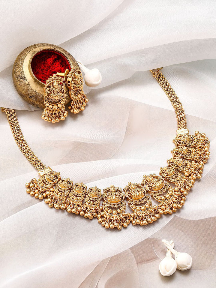 Rubans 22K Gold-Plated Divine Lakshmi Motif Biara Perhiasan Ditetapkan Dengan Perincian Rumit