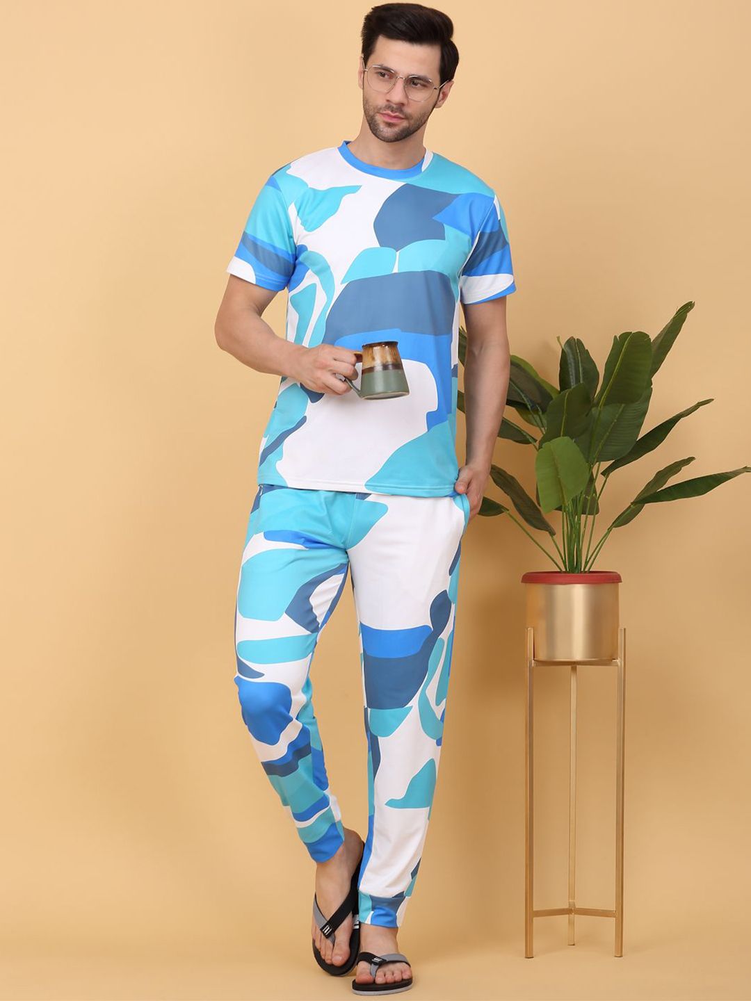Sweet Dreams Blue & White Abstract Printed Round Neck Night suit