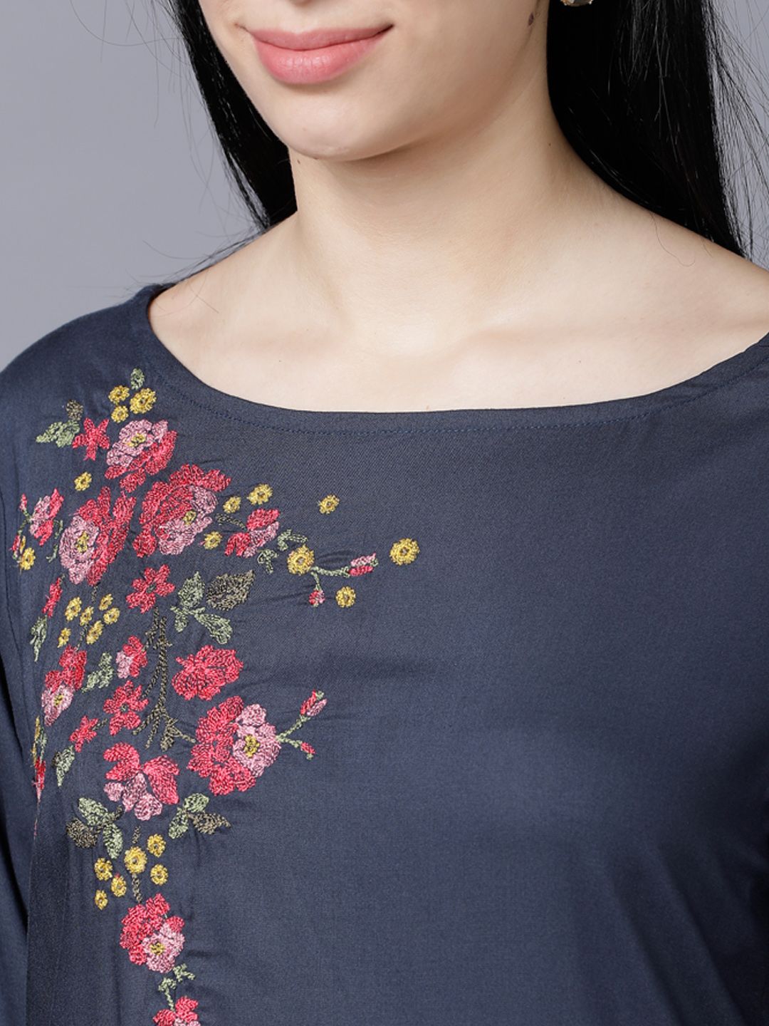 Vishudh Women Blue Floral Printed Regular Kurta with Palazzos