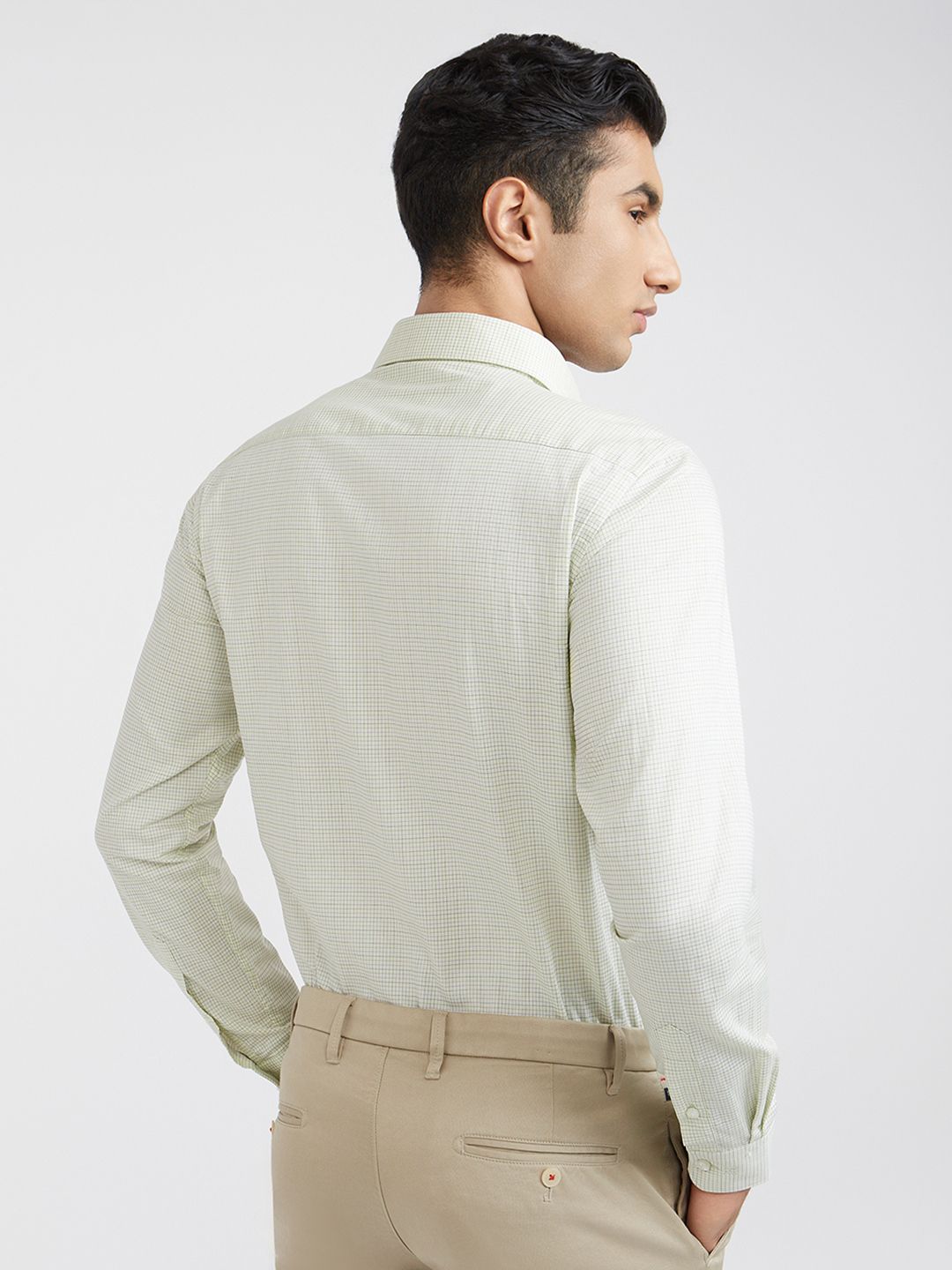 Raymond Men Green Pure Cotton Slim Fit Checked Formal Shirt