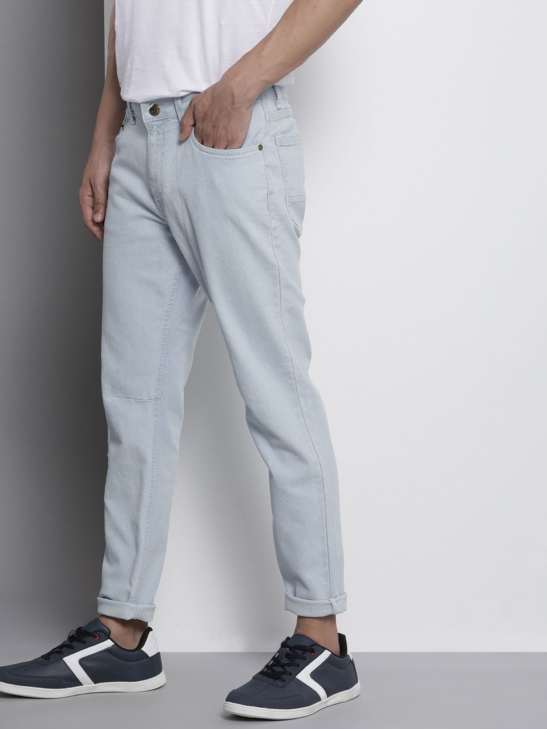 The Indian Garage Co Men Blue Carrot fit Fit Stretchable Jeans