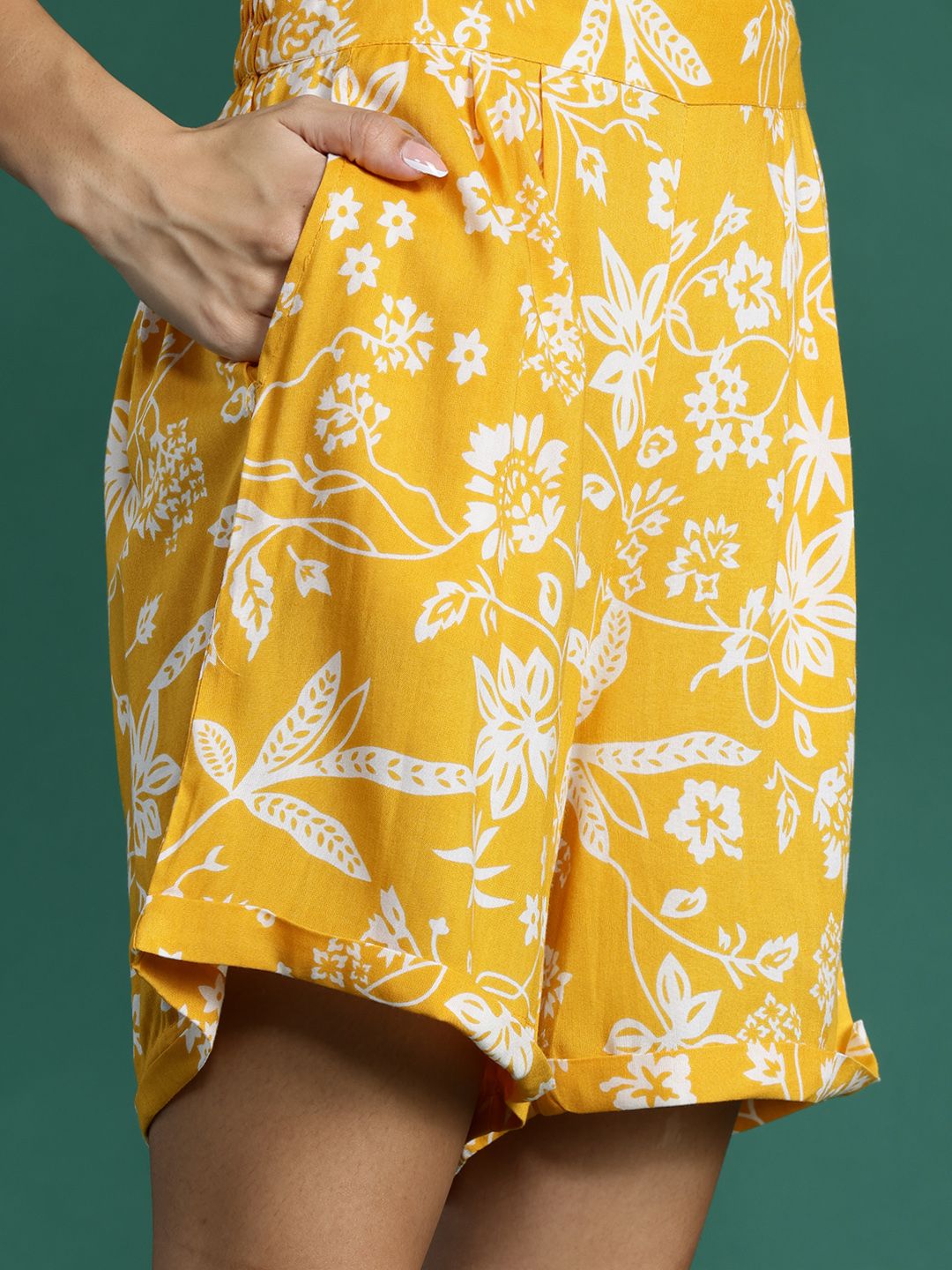 DressBerry Floral Printed Co-Ords
