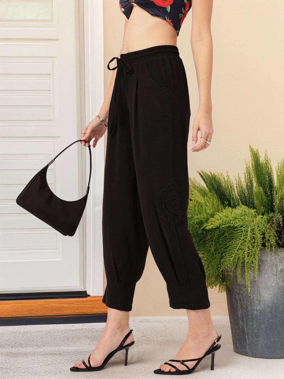 DressBerry Women Patchwork Party Crochet Cropped Crinkled Trousers